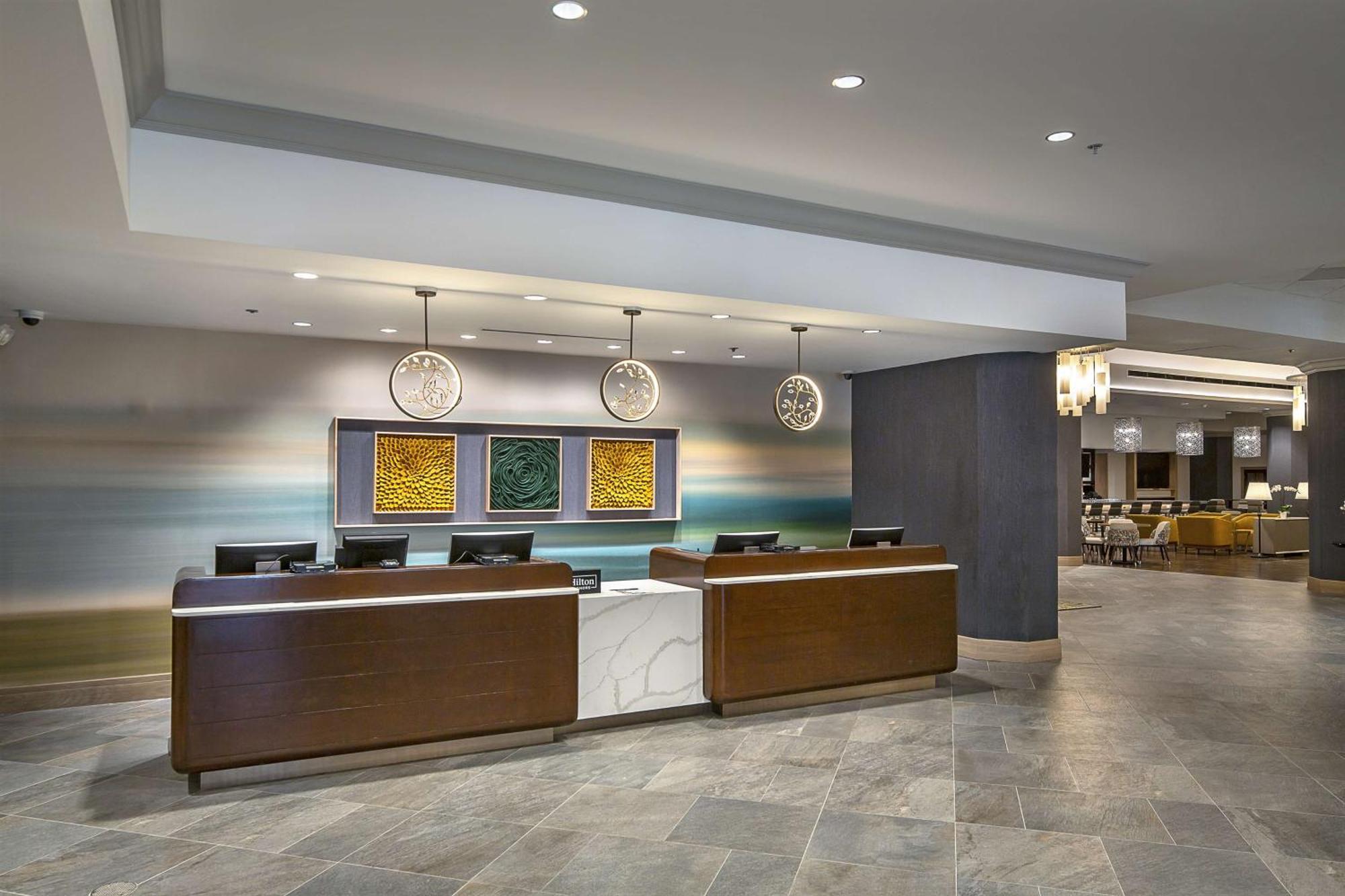 Doubletree By Hilton Modesto Hotel Exterior photo